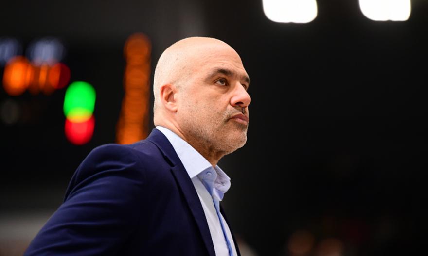 Παρελθόν από την Ελιτζούρ Νετάνια του Ισραήλ ο Λυκογιάννης