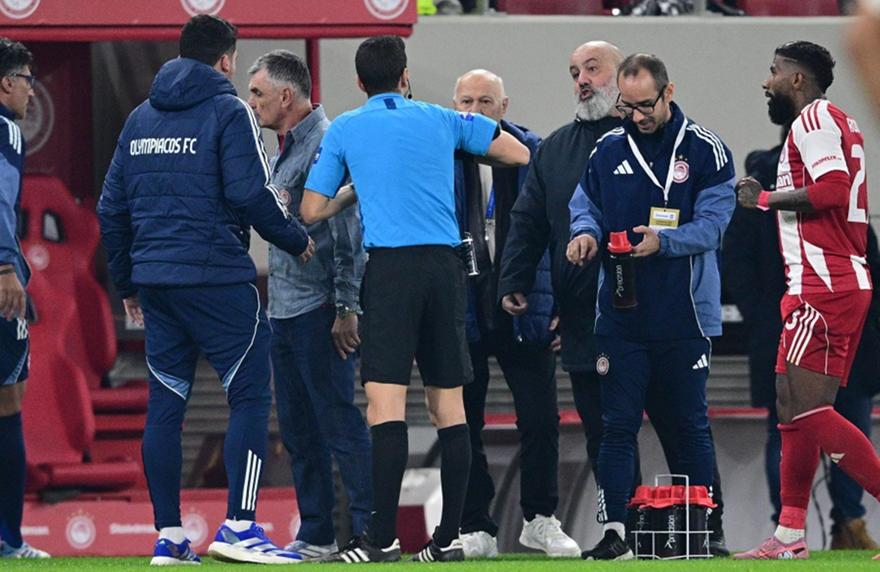 Καραπαπάς κατά διαιτησίας: «Μπερδέψατε την καλή μας πρόθεση με κάτι άλλο»