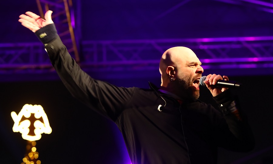 ΑΕΚ: Χριστουγεννιάτικη γιορτή έξω από την OPAP Arena με τον Stavento