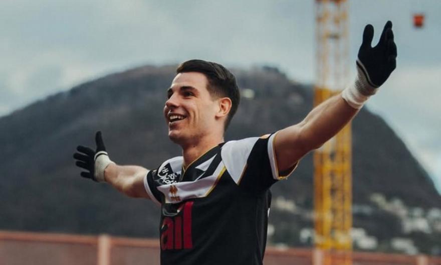 Τριάρα της Λουγκάνα στη Γιουνγκ Μπόις με σκόρερ Κούτσια