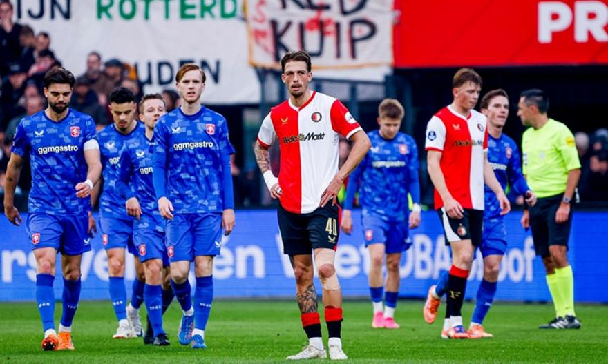 Νέα γκέλα για Φέγενορντ και αυξανόμενη πίεση για φαν Πέρσι - Χάθηκε στο +11 η ιστορική Αϊντχόφεν!