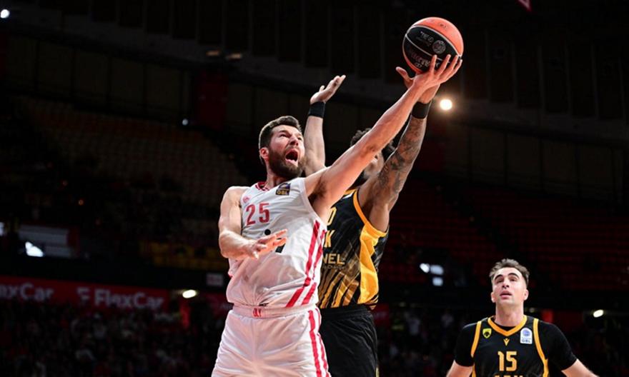 Ολυμπιακός-Κολοσσός 