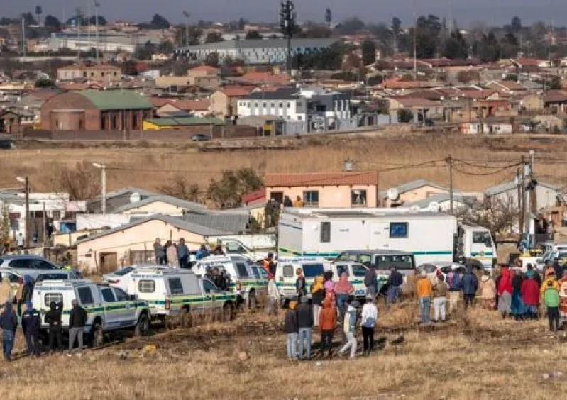 Μακελειό στο Γιοχάνεσμπουργκ: 10 νεκροί από επίθεση ενόπλων σε ταβέρνα