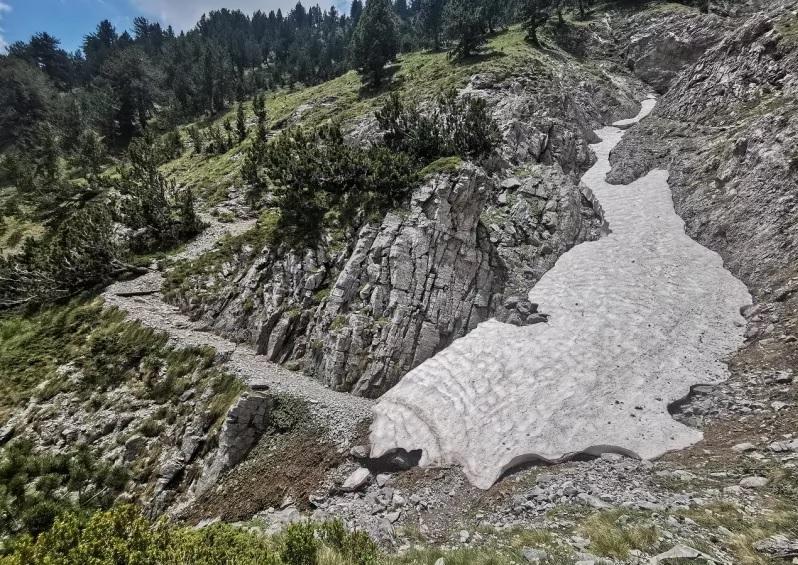 Επιχείρηση διάσωσης άνδρα στον Όλυμπο κοντά στο καταφυγίο Πετροστρούγκα