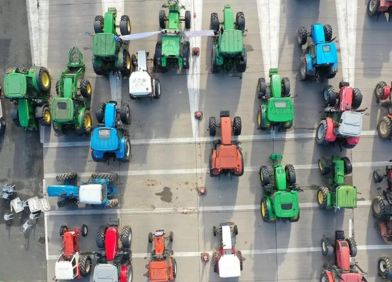 Σχηματίζεται δικογραφία για το άνοιγμα των διοδίων στον Ευαγγελισμό από τους αγρότες