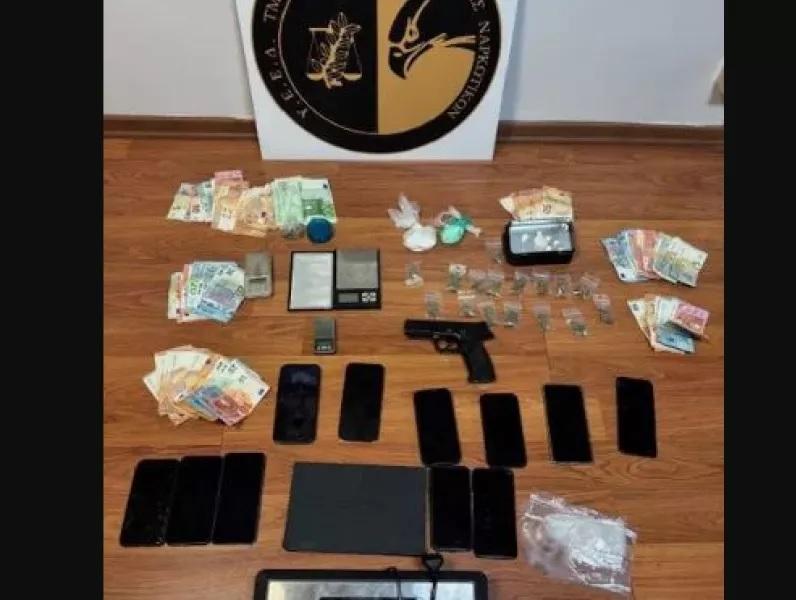 «Θα φας πολύ ξύλο, μπρο»: Σοκάρουν οι διάλογοι του κυκλώματος διακίνησης ναρκωτικών σε σχολεία