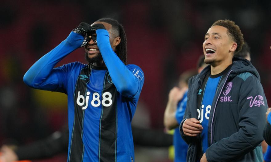 Τέσσερις μεγάλοι της Premier League διεκδικούν τον Σεμένιο, αποφασίζει μέσα στις επόμενες μέρες