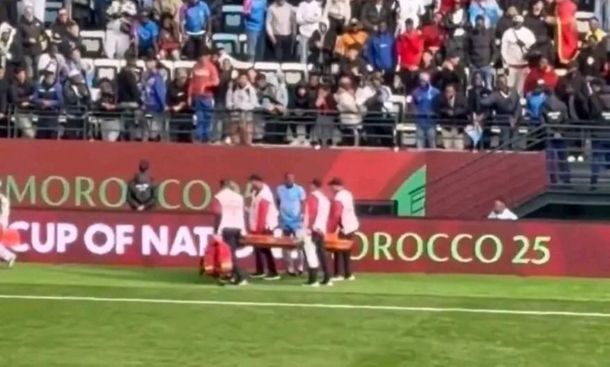 Απίθανος Μουτουσαμί: «Δεν χρειαζόμουν φορείο για να βγω, αλλά δεν ήθελα να πάρω δεύτερη κίτρινη κάρτα»