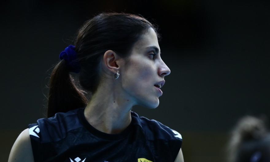 Τέλος Πολυνοπούλου, Κοκότη από την ΑΕΚ