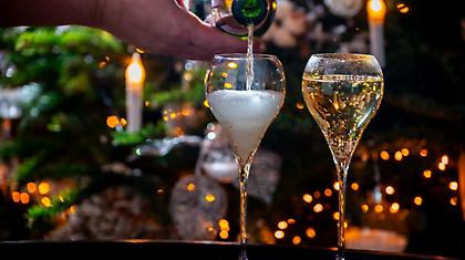 Σαμπάνια, Prosecco ή ελληνικά αφρώδη: Ποιο ταιριάζει καλύτερα στο ρεβεγιόν;