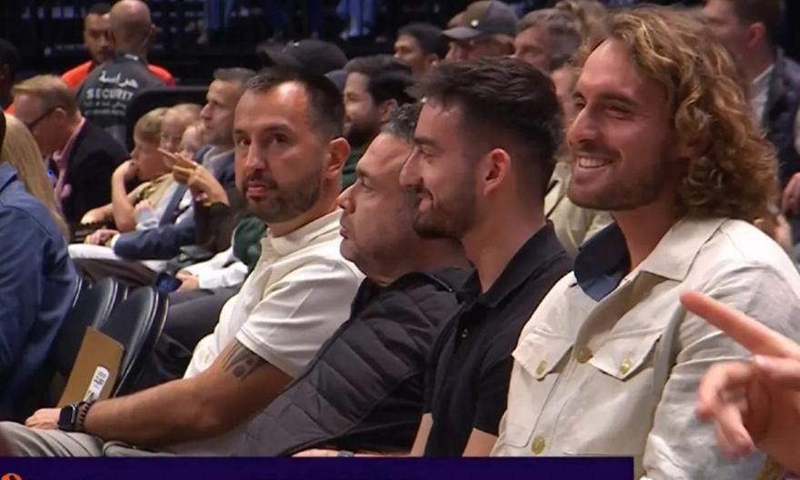 Παρακολουθεί από κοντά Ευρωλίγκα στο Ντουμπάι ο Τσιτσιπάς