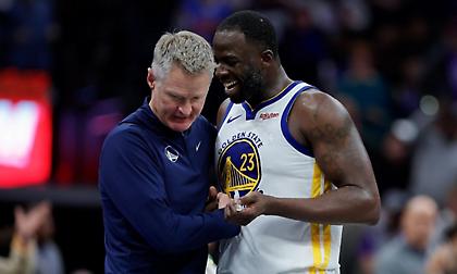 Έντονος διάλογος Κερ-Γκριν στον πάγκο των Γουόριορς-Πήγε στα αποδυτήρια ο παίκτης και δεν έπαιξε ξανά