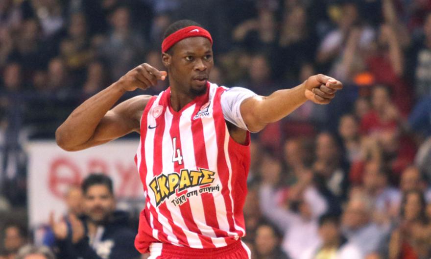 Πέτγουεϊ για Ναν και το σκληρό φάουλ του στον Ράιτ: «Προσπαθεί να στείλει κόσμο στο νοσοκομείο»