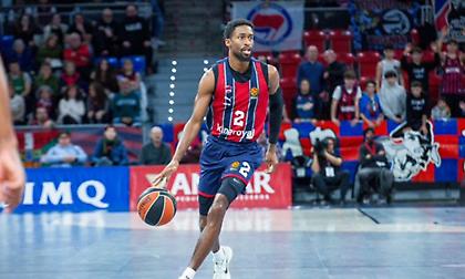 Ανανέωσε με Σίμονς η Μπασκόνια