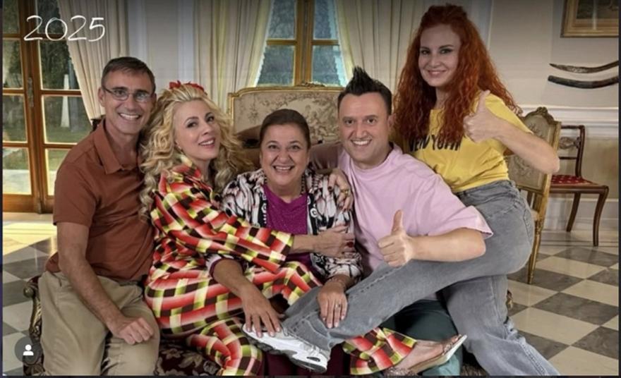 Στο παρά πέντε: Το πολυπόθητο reunion έγινε και το Χ στάθηκε με δάκρυα σε αυτούς που έφυγαν