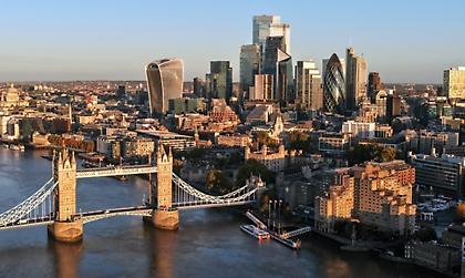 Πτώση τιμών στις κατοικίες του Λονδίνου – Γιατί οι ακριβές περιοχές “βουλιάζουν”