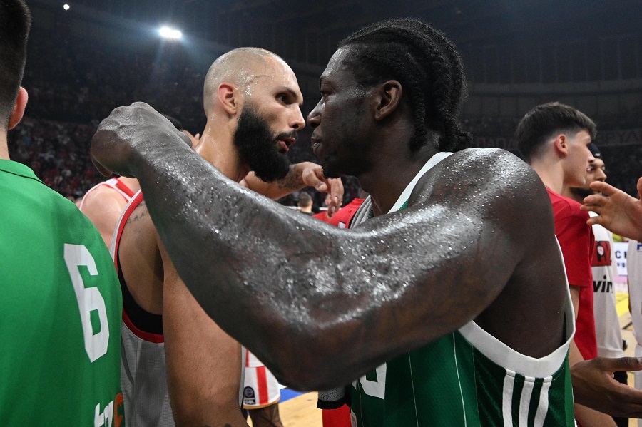 Από Σούπερ Λίγκα μέχρι… Μουντιάλ: Oι νικητές των μεγάλων διοργανώσεων μέσα από το ChatGPT