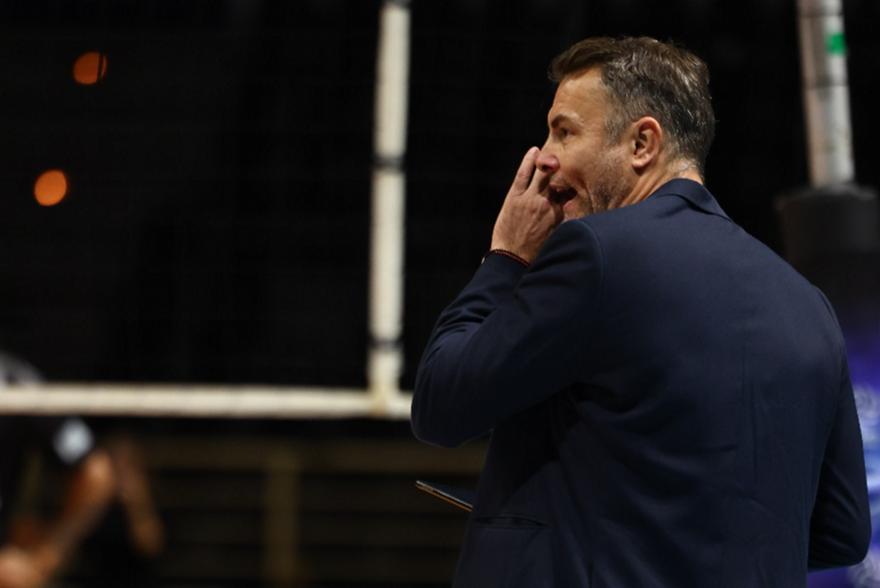 Παρελθόν από τον πάγκο του Φοίνικα Σύρου ο Θάνος Τερζής