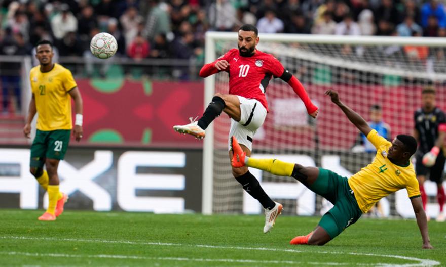 Γράφει ιστορία και με την Αίγυπτο ο Σαλάχ: Έπιασε τον Ντρογκμπά στη λίστα με τους κορυφαίους Αφρικανούς σκόρερ!