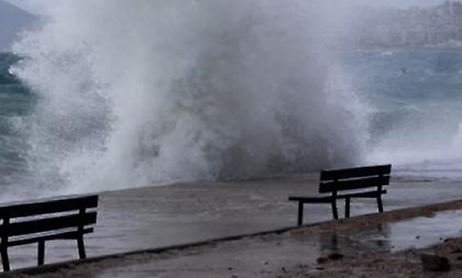 Καιρός: Αλλαγή σκηνικού με πτώση της θερμοκρασίας και ισχυρούς ανέμους