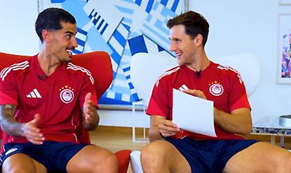 «Ξέρει πολλά πράγματα»: Ο Ρέτσος έκανε μαθήματα ελληνικών στον Τσικίνιο