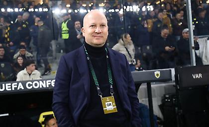 Τσακίρης: «Ψάχνει για βασική επιλογή στο 6 η ΑΕΚ - Η ιδιαιτερότητα για τον στόπερ»