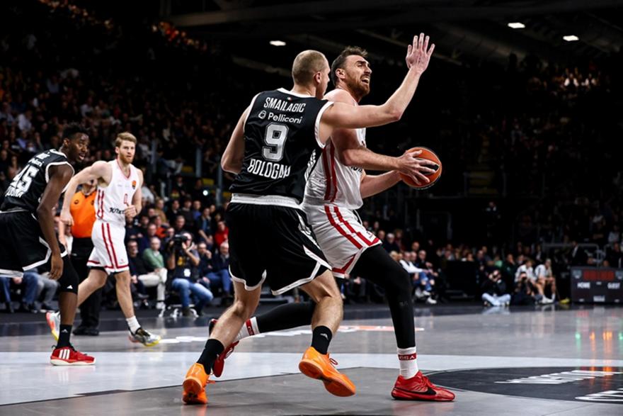 Ο Ολυμπιακός νίκησε την κακή του συνήθεια και κέρδισε χάρη στον καλύτερο στη θέση του στην Ευρώπη