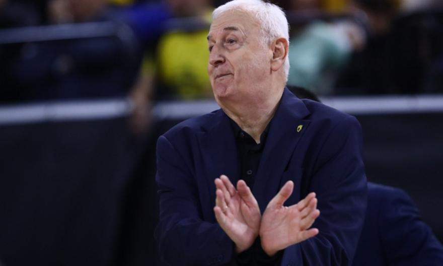 Σάκοτα: «Είμαστε ξεκάθαροι, θέλουμε τον Σίλβα και του έχουμε προτείνει νέο αυξημένο συμβόλαιο»