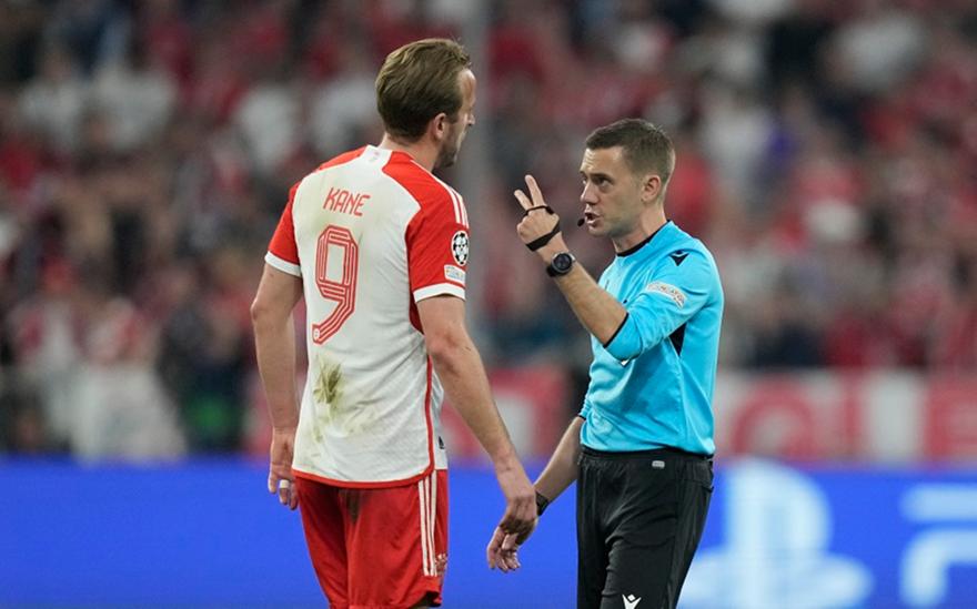 Κορυφαίος διαιτητής για το 2025 ο Κλεμάν Τουρπέν