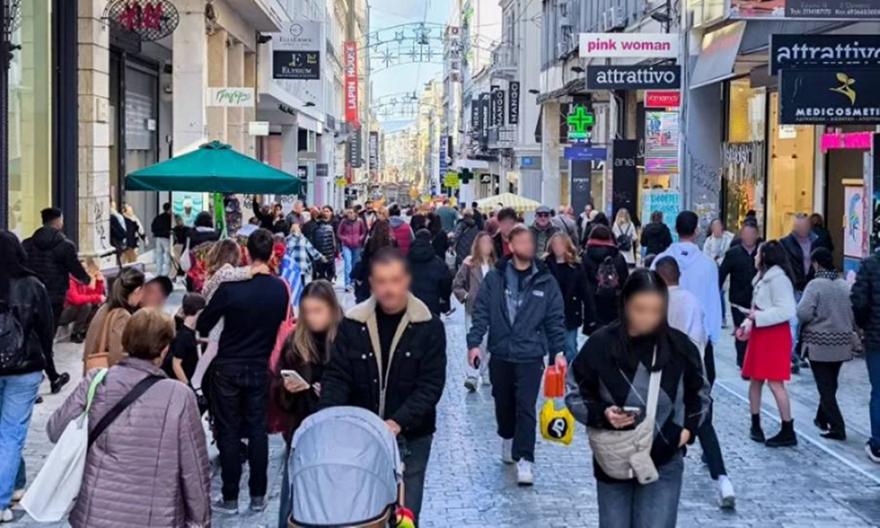 Εορταστικό ωράριο: Ανοιχτά σήμερα και αύριο τα εμπορικά καταστήματα - Πώς θα λειτουργήσουν έως την Πρωτοχρονιά
