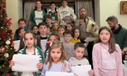 Παναθηναϊκός: Τα «πράσινα» κάλαντα από μια παρέα παιδιών της Σίφνου και η πρόσκληση της ΚΑΕ!