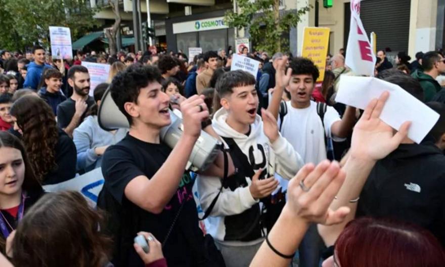 «Δεύτερη ευκαιρία» για 35.000 φοιτητές – Διαγραφή για 280.000 ανενεργούς