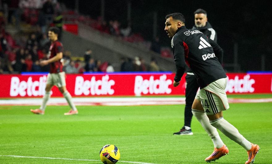 Έσωσε τον βαθμό για την Μπενφίκα ο Παυλίδης, αλλά οι ελπίδες για τίτλο δέχθηκαν πλήγμα...