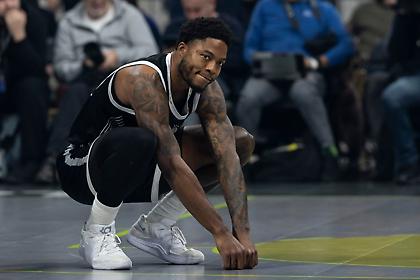 Νέα υβριστική επίθεση σε Τζόουνς και Πάρκερ μετά το Παρτίζαν-Σπλιτ (video)