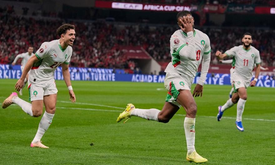 Ασίστ Ουναΐ και γκολ από τον ασταμάτητο Ελ Κααμπί