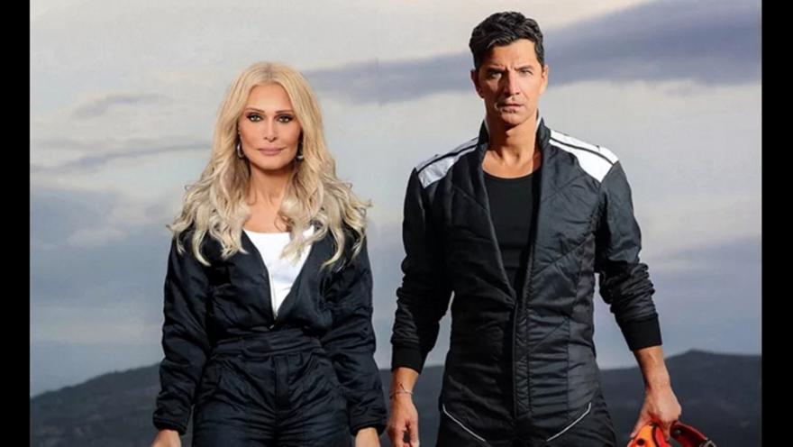 Σάκης Ρουβάς: Η στιγμή που σκίστηκε το παντελόνι του επί σκηνής και η… φταίχτρα Νατάσα Θεοδωρίδου