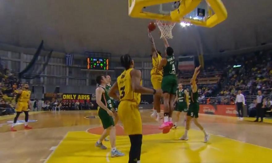 Εντυπωσιακός Ίνοκ, κάρφωσε μανιωδώς στο καλάθι της Τσεντεβίτα!