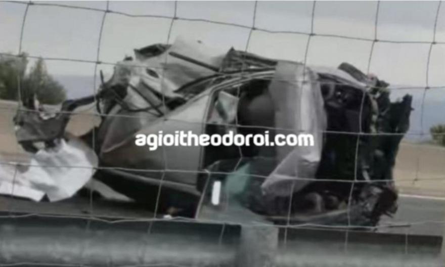 Θανατηφόρο τροχαίο στους Αγίους Θεοδώρους: Οδηγός έχασε τον έλεγχο και έπεσε στις μπάρες