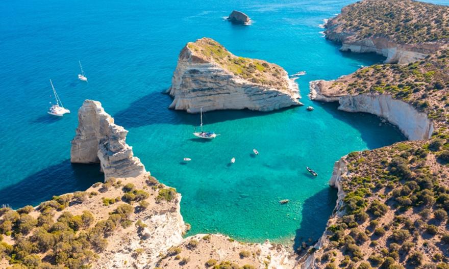 Υψώνουν «τείχος» προστασίας στα νησιά των Κυκλάδων