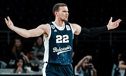 Πάει για μεγάλη... μεταγραφή η εθνική Τουρκίας: Κάνει νατουραλιζέ τον Μάλακαϊ Φλιν!