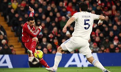 Άσφαιρη η Λίβερπουλ και επιστροφή στις... γκέλες με τη Λιντς!