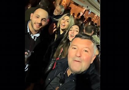 Δυνατό ρεβεγιόν στην πλατεία της Νέας Σμύρνης!