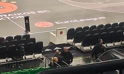 Πήρε τη θέση της στο Telekom Center Athens η πολυθρόνα του Γιαννακόπουλου