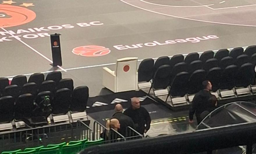 Πήρε τη θέση της στο Telekom Center Athens η πολυθρόνα του Γιαννακόπουλου