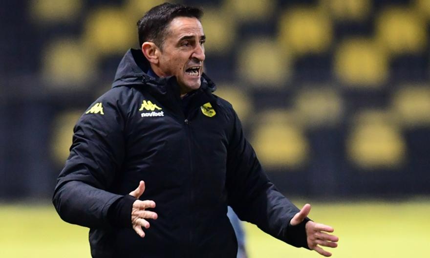 Σαββόπουλος: «Προτεραιότητα η απόκτηση μπακ - Τις επόμενες ημέρες θα τελειώσει το θέμα αυτό»