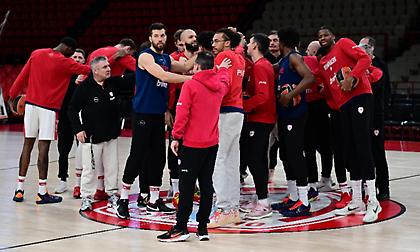 Η άφιξη του Ολυμπιακού στο ΟΑΚΑ για το μεγάλο ντέρμπι με τον Παναθηναϊκό