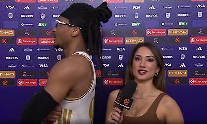 Έκανε δηλώσεις με γυρισμένη την πλάτη του στη Ντενίζ Ακσόι ο Μονέκε: «Τέλος τα λόγια, τώρα ήρθε η ώρα να παίξουμε»