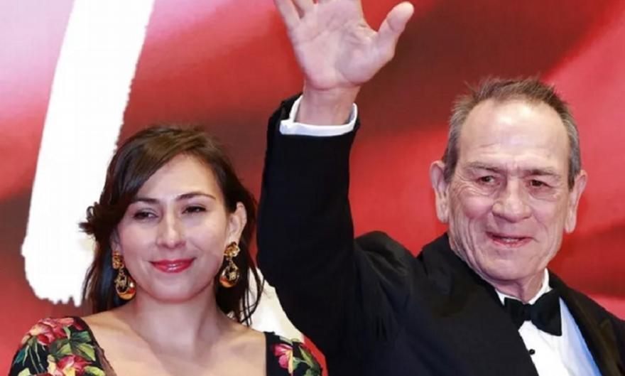 Σοκ στο Χόλιγουντ: Βρέθηκε νεκρή η κόρη του ηθοποιού Τόμι Λι Τζόουνς