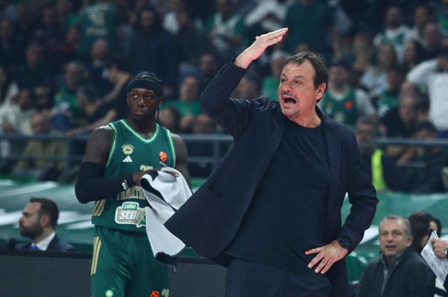 Αταμάν: «Κάποιοι παίκτες μου φοβούνται να παίξουν με τον Ολυμπιακό»