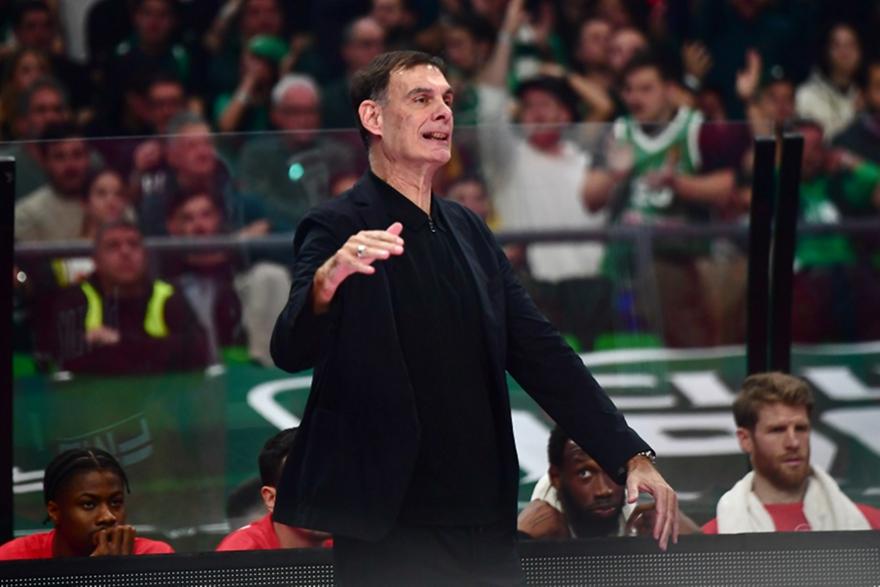 Μπαρτζώκας: «Δεν με αφορούν οι αριθμοί των παικτών, με νοιάζει μόνο να κερδίζει ο Ολυμπιακός»